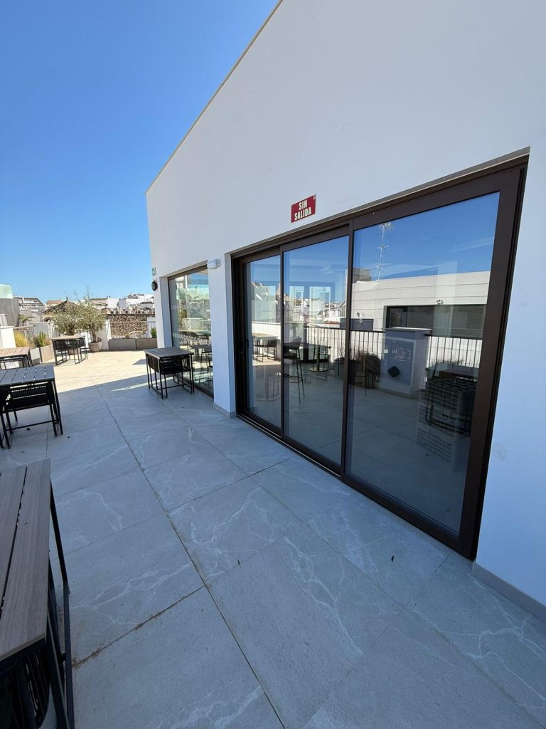 Rooftop Bar Traspaso in Estepona – Unique Opportunity